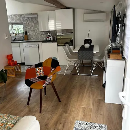 Le Cabanon Du Cannet *